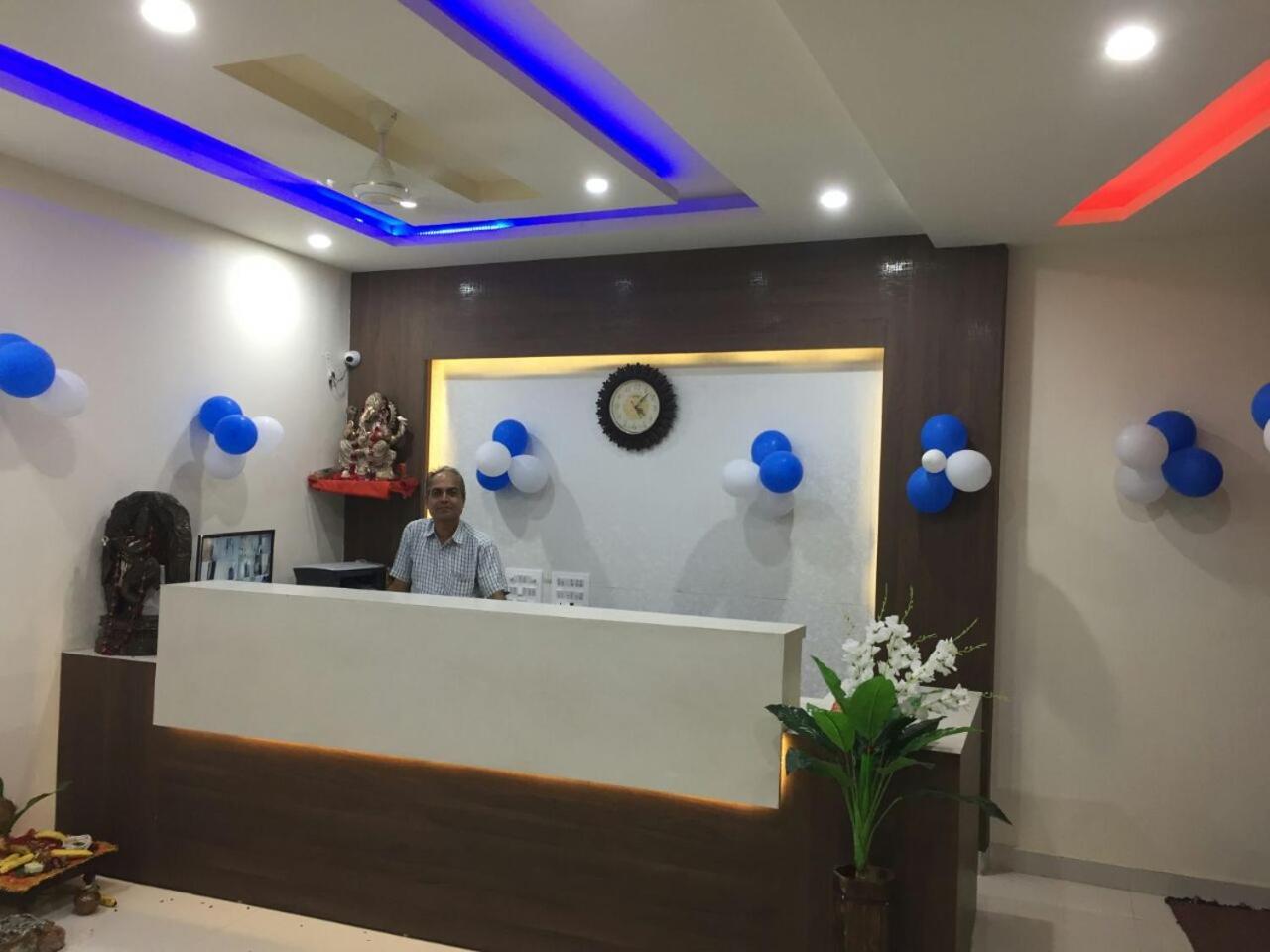 Oyo 60976 Hotel Shree Ji Morena Exterior photo