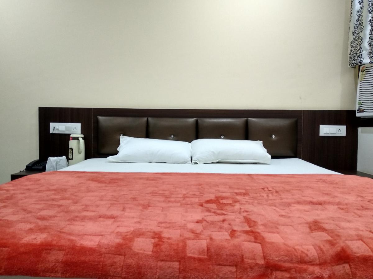 Oyo 60976 Hotel Shree Ji Morena Exterior photo